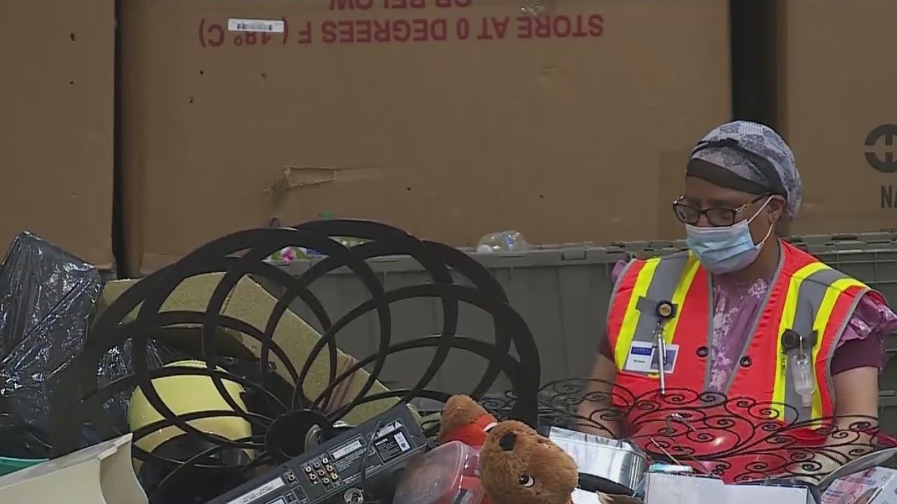 Goodwill stores: Please don't donate trash