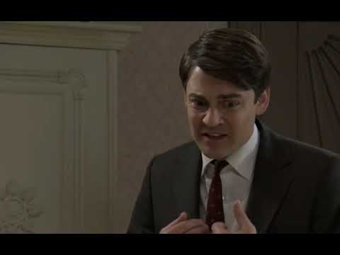 Amar C554 - Laura deja a Julián quedarse en casa