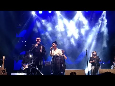 TULUS ft Yura Yunita - Jangan Cintai Aku Apa Adanya ( Live at Synchronize Fest 2019 )