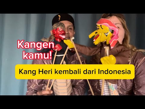 Nyi iteung & Kang Herry belajar Nga dalang!! #wayanggolek #sundapride #sundapower #HerrysMitH