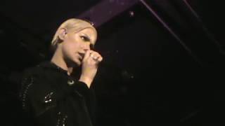 Download lagu Tonight Alive - Five Years (acoustic performance) Live @ Back To Beginnings Tour Sydney 02.11.17 mp3
