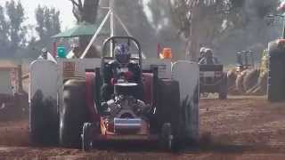 preview picture of video 'Beats Workin' @ Waaia Tractor Pull #1'