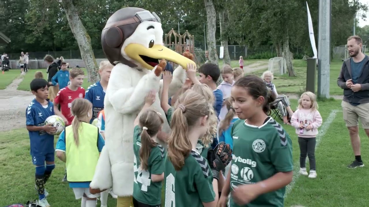 2200 glade børn spillede fodbold og tog i BonBon-Land