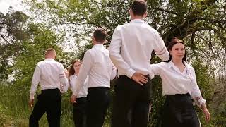 В Николаеве выпускники попрощались со школой, сняв щемящее видео в знаковых местах города