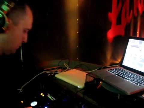 Steve Huysveld @ CATCH[22]La Rocca