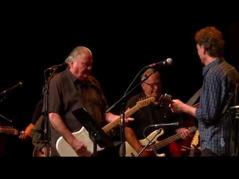 download lagu mp3 mp4 Los Lobos Gates Of Gold, download lagu Los Lobos Gates Of Gold gratis, unduh video klip Los Lobos Gates Of Gold