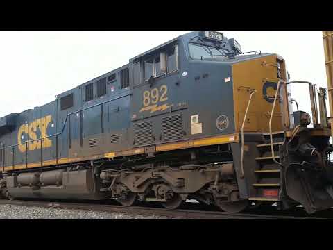 CSX #992 Leads A Slow 600 Axle Northbound Q352 With A Mid - DPU