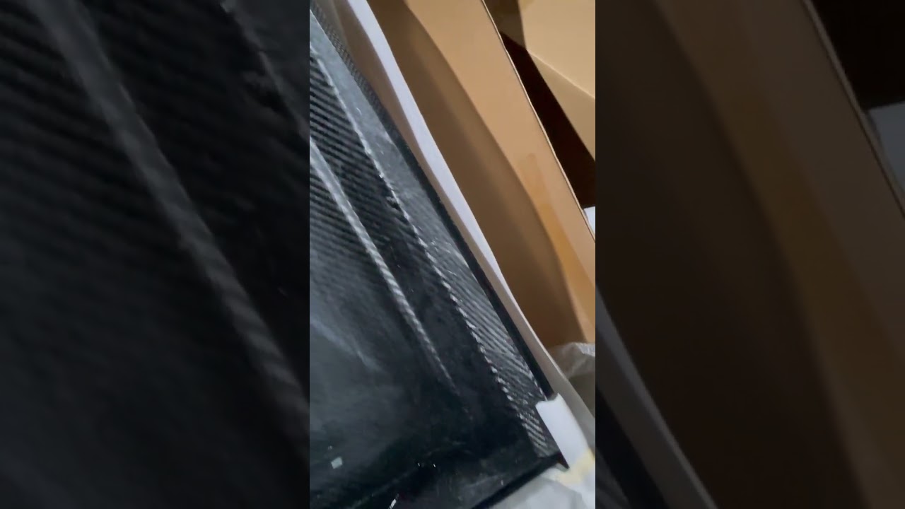 Карбоновая накладка на капот BRBS Video 1