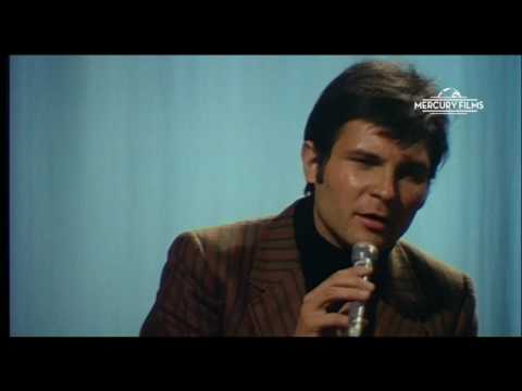 "Me haces falta tú", Bruno Lomas en CHICO CHICA BOOM