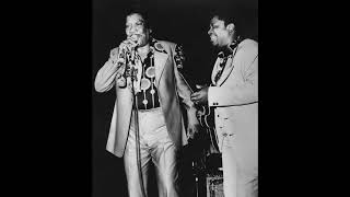 B.B. King &amp; Bobby Bland - Don't Answer The Door (Live)