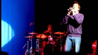 Clay Aiken: &quot;Build Me Up, Buttercup&quot; (Grand Prairie, Texas)