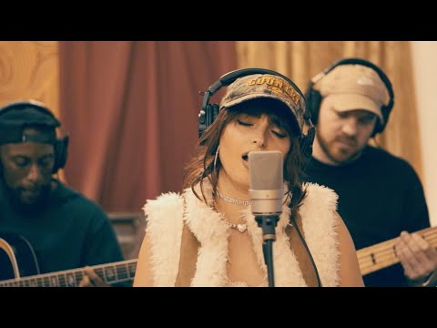 Acoustic Sundays: Valerie (Live) Amy Winehouse Cover - KELS