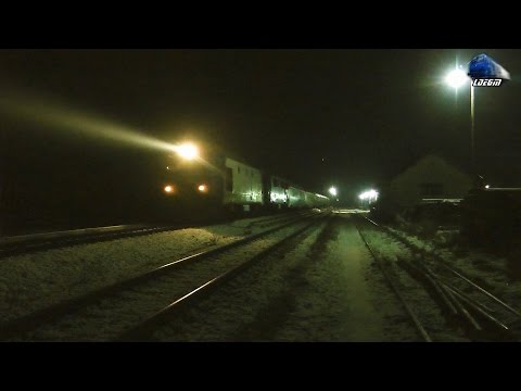 GM 65-1019-2 Tractand/Hauling DA 60-0653-0 & 10 Vagoane/Carriages in Gara Bratca Station