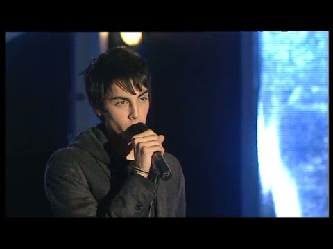 Idol 2004: Darin Zanyar - Unbreak my heart - Idol Sverige (TV4)