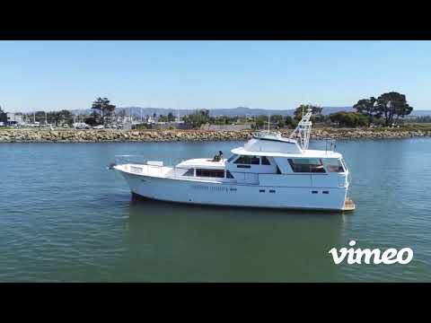 YACHT FOR SALE - Hatteras 58 Flush Deck Motor - 360 view intro