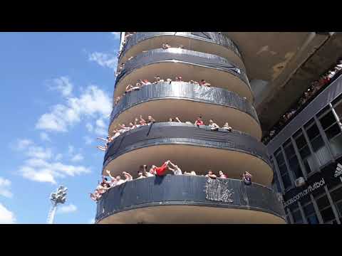 "Hinchada de river antes que se suspenda  (River vs voka)" Barra: Los Borrachos del Tablón • Club: River Plate