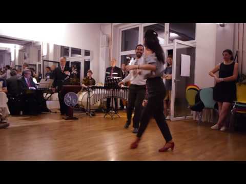 Swing up the backyard lindy & Solo Edition 2016 teacherintro