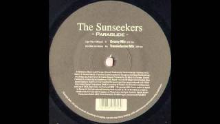 The Sunseekers Paraglide