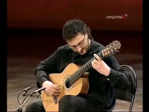 Rare Guitar Video: Aniello Desiderio plays Variations on Carnival of Venice