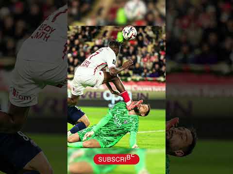 PSG's Gianluigi Donnarumma suffers a HORRIFIC tackle by Monaco defender Wilfried Singo #psg