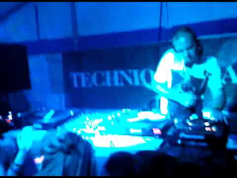 Oliver $ - Doin' Ya Thang at Faversham Garden Party