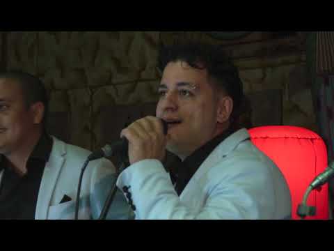 Combo de las Estrellas , Con el alma enamorada