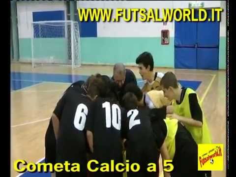 Cometa Calcio a 5 : urlo pre-partita :) (Juniores - Allievi)
