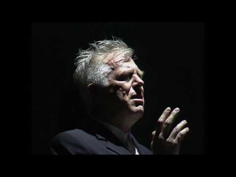 Einar Schleef trägt vor aus "Ecce Homo" von Friedrich Nietzsche