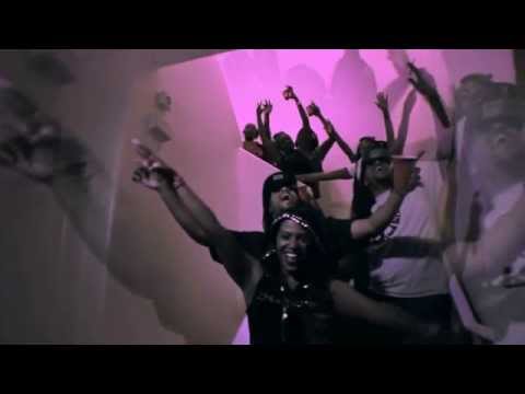 Tha Twinz Carbon Copi   - Get It In (Official Video)