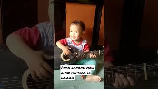 Download lagu #shortvideo #anak #ganteng #main #beranda gitar mp3