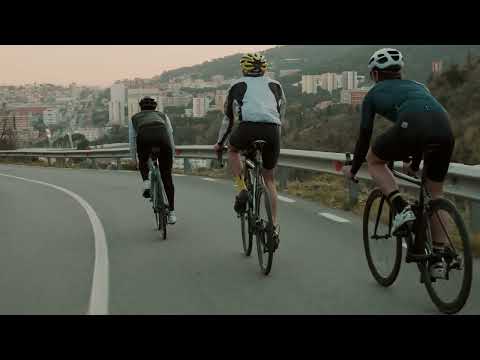 La multa de la DGT por llevar así a tu hijo este verano #motor16