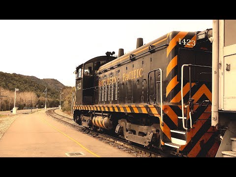 NILES CANYON RAILWAYS ex SOUTHERN PACIFIC DS 109 diesel with excursion run to Niles is all set