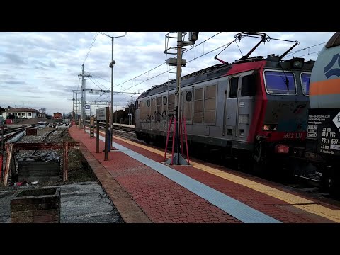 HD - E.652.131 + 8 carri cisterna VTG e NACCO  sul MRS Ferrara - Venezia Marghera Scalo