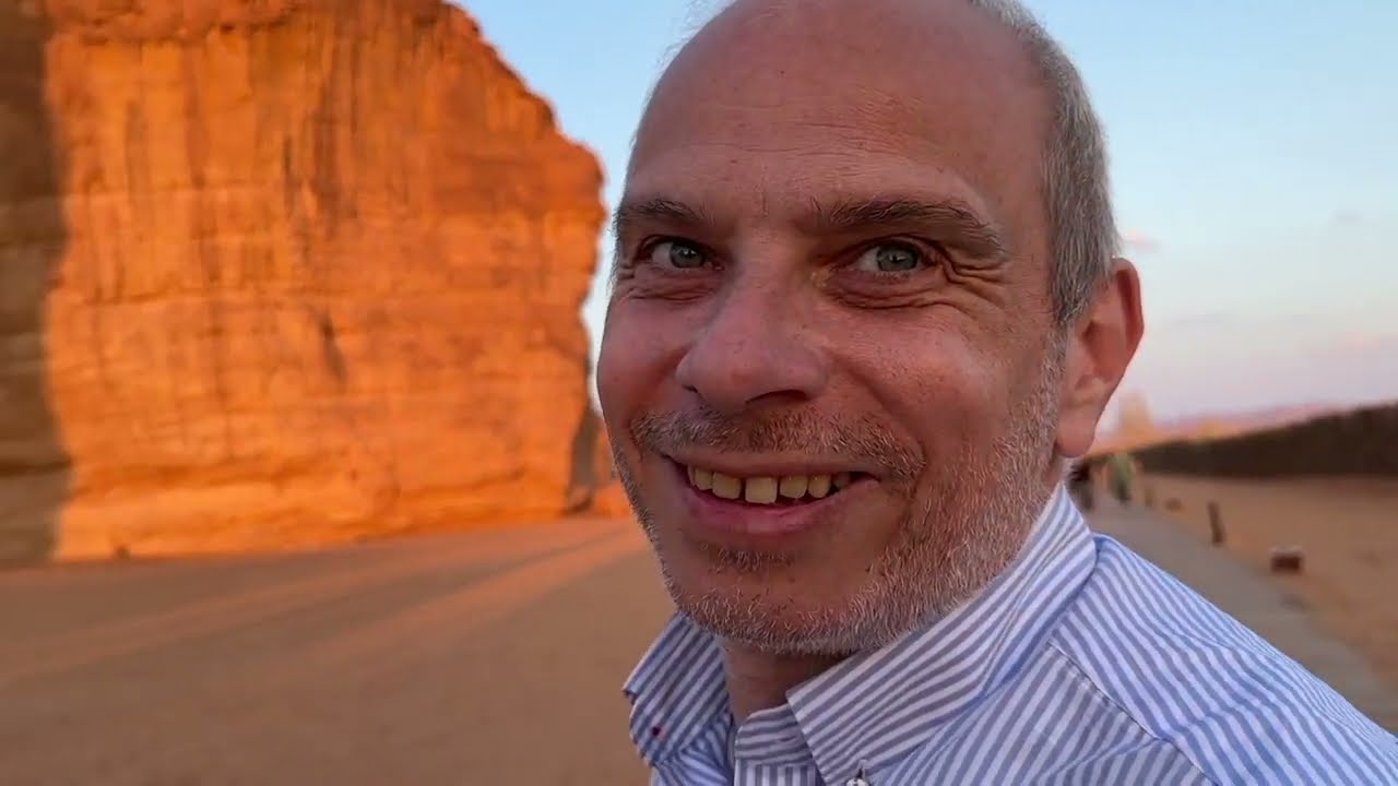 Saudia Al-Fursan Golden Business Lounge (International) thumbnail