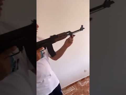 MR.Stiven tiene la AK47 😱😬
