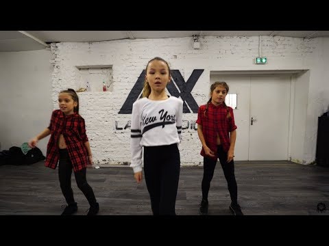 Le Temps Qu'il Faut   TAL   Choreography by Ralph Beaubrun