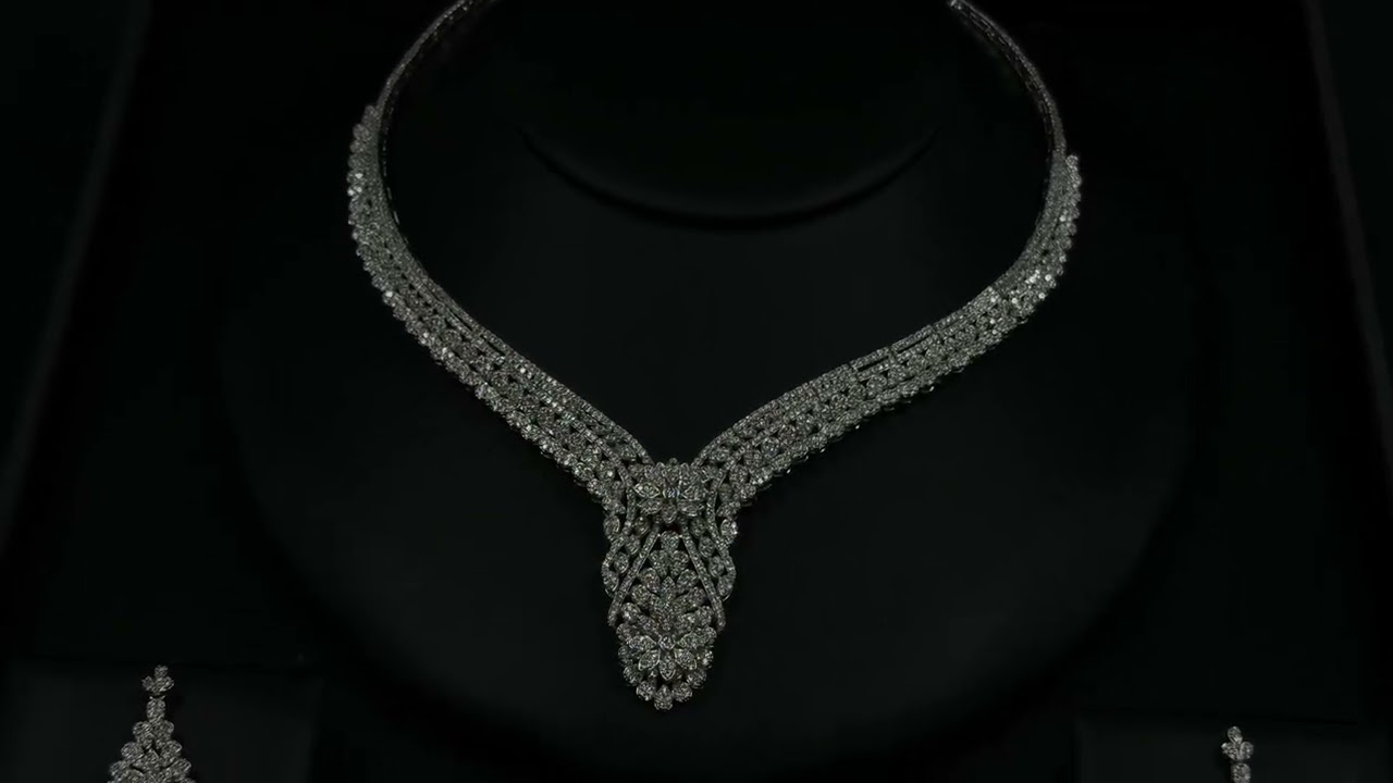 Evening accessory set fully studded with crystals