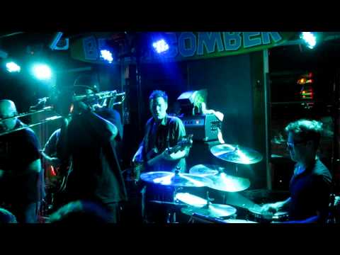 Galactic at the Beachcomber Wellfleet MA Stanton Moore 2