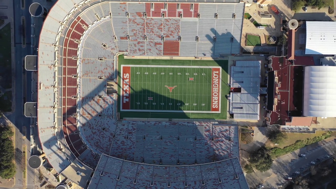 University Of Texas - Darrell K Royal –Texas Memorial Stadium - Drone View DJI Mavic 2 Pro