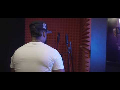 Cartier Cotorra 🦜-[Freestyle] Abusando del instrumental🎼