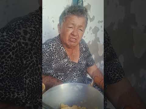 Minha mãe relembrando momentos em que vivia em Pernambuco. Gameleira, Palmares, Ribeirão #mãe #vida