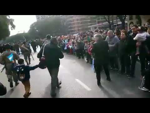 El ex Coronel y líder carapintada, Aldo Rico, participó del desfile por el 9 de Julio en Palermo