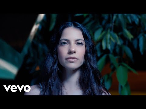 Debi Nova - Baño De Luna (Official Video)