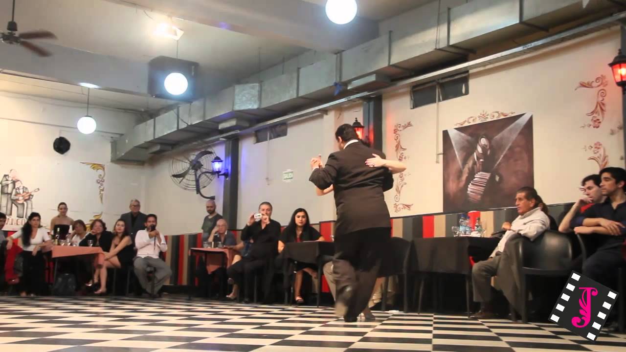 NADIA IBAÑEZ Y DIEGO CHANDIA en el Sin Rumbo (Milonga)