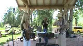 Gail, Petra and Mike 'Circles Round The Moon'