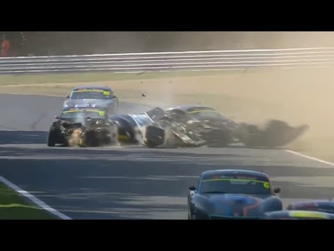 Ginetta Junior Championship 2025 | BrandsHatch Race 2 | Ee&Murray Huge Crash 