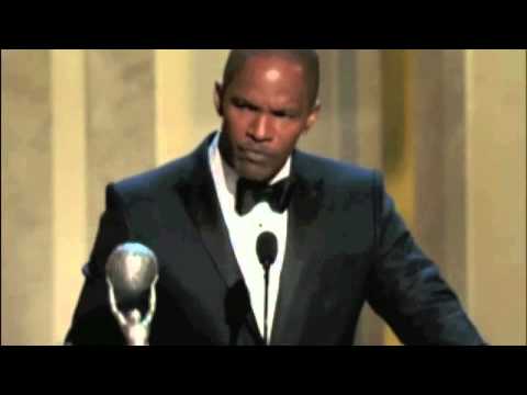 JAMIE FOXX -SINGS NO WEAPON @CurtisNelsonII adds keys