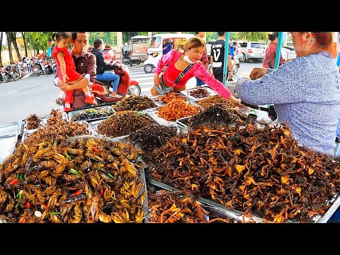 Best Cambodian Street Food   Walking Tour Tasty delicious Exotic Food @Royal Palace