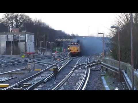31233 clags out Basingstoke station! 30/01/2015