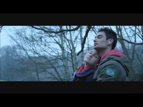 download lagu mp3 mp4 Wapbom E, download lagu Wapbom E gratis, unduh video klip Wapbom E